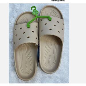 Crocs Classic Cozzzy Overpuff Sandal White M8/W10 NWT Crocs Unisex Classic cozzzy overpuff sandal in white | ASOS main image 4